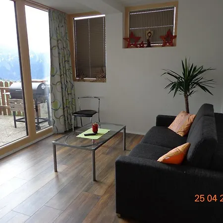 아파트 Gaestehaus Floerl