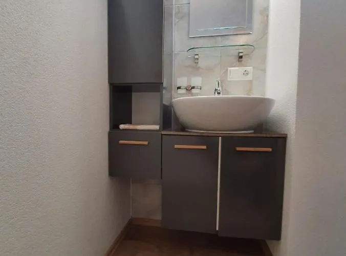 福乐尔宾馆 * 格尔洛斯贝格